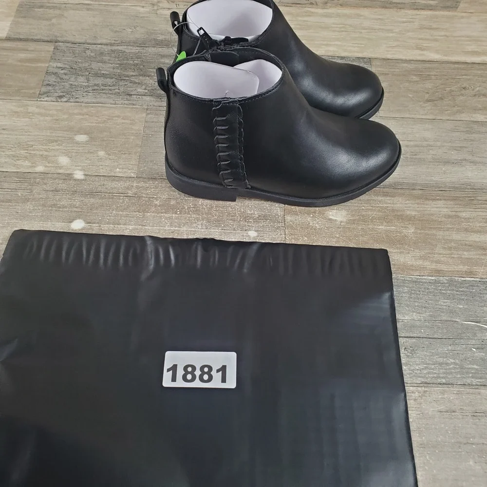 Stride Rite Carolyn Kids Bootie Sz 11.5 M Black Leather Side Zip Ankle Boots